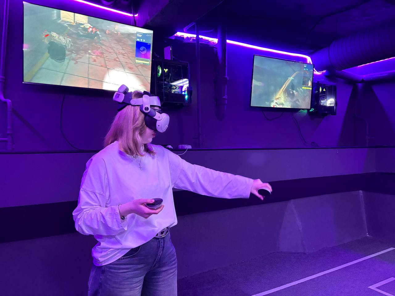 Лаунж-зона и трансляция на большой экран